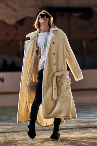 Look 8